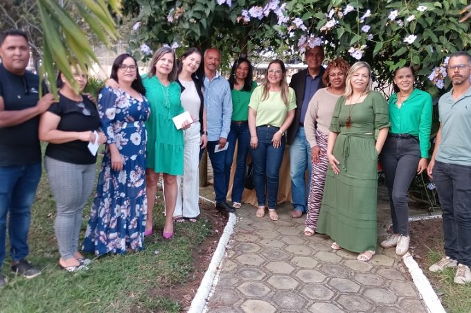 Fórum Municipal de Educação empossa nova diretoria