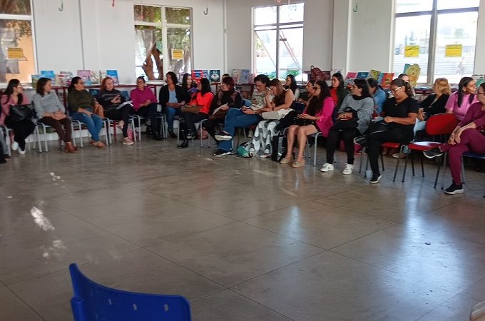 Smed promove formação para professores da Educação Infantil na Biblioteca Municipal José de Sá Nunes