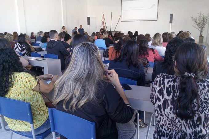 Prefeitura inicia implantação do Diário Digital na Rede Municipal de Ensino