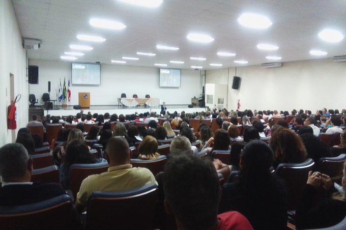 Avaliação no curso de gestor escolar será realizada na noite desta quarta-feira, 5