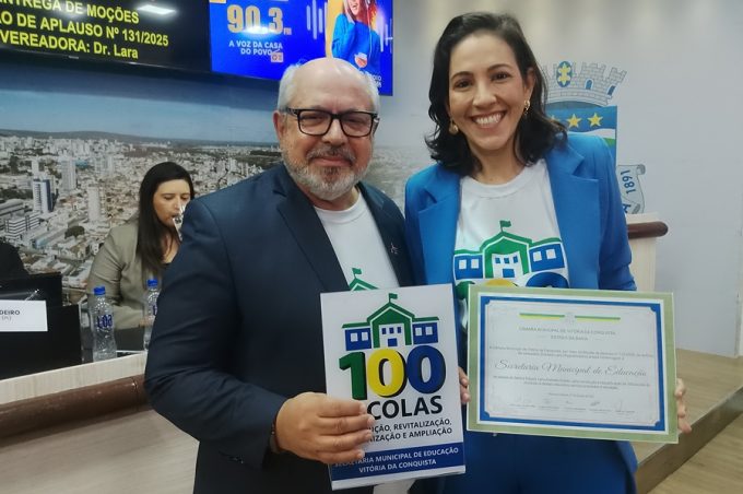 Smed e Gama recebem moções de aplauso da Câmara Municipal