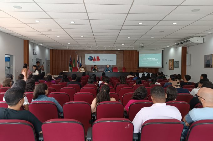 Em homenagem ao Dia do Farmacêutico, Secretaria de Saúde realiza capacitação técnica para equipes profissionais