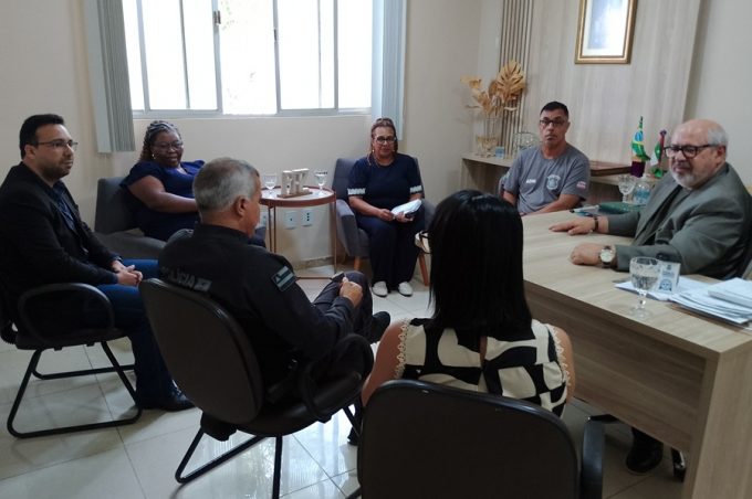 Smed recebe representantes do Conjunto Penal para discutir ampliação de parceria na modalidade EJA