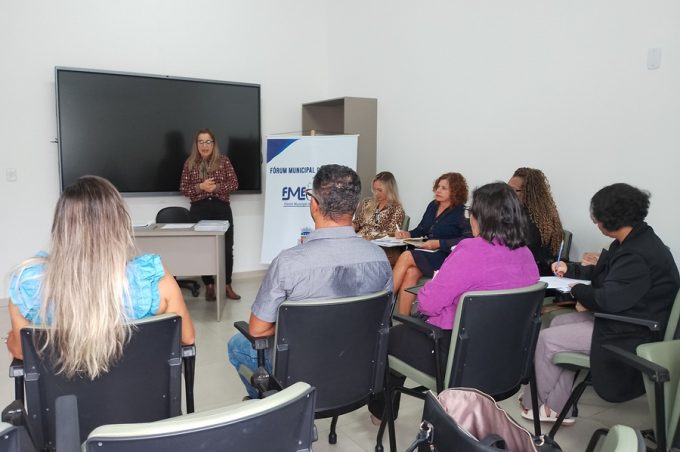 Fórum Municipal de Educação e Simmp dialogam sobre construção do novo Plano Municipal de Educação