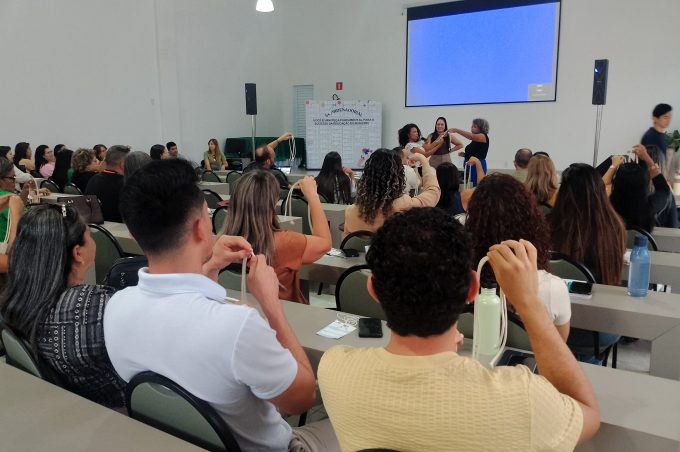 Diretores e coordenadores escolares participam de novo ciclo de formação continuada