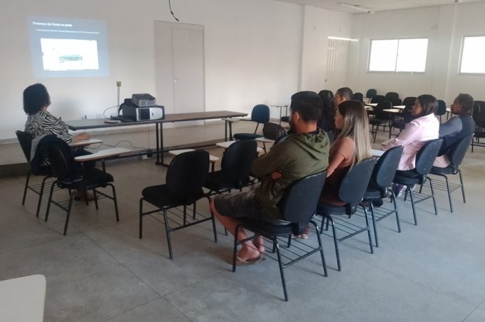 Grupo de Humanização e Trabalho realiza visita vinculada no Hospital Esaú Matos para gestantes