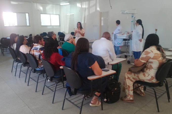 Equipe da UTI Neonatal do Hospital Esaú Matos participa de capacitação em reanimação neonatal e cuidados paliativos