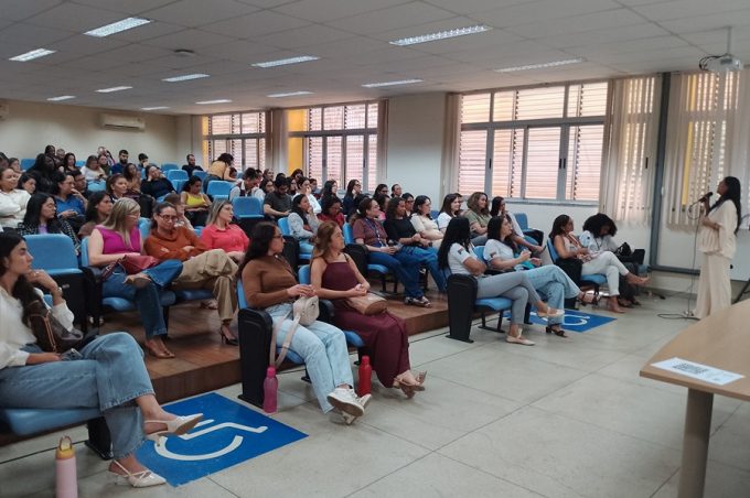 Follow-Up do Hospital Esaú Matos fortalece integração com a Atenção Básica para ampliar cuidado a crianças prematuras