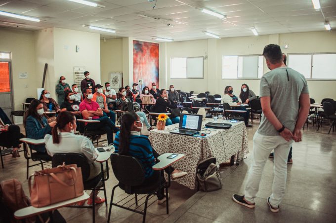 FSVC e Semdes promovem discussão sobre atendimento ao público trans