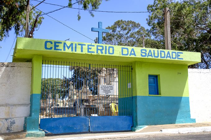 Cemitérios abrem para visitação nesta Semana Santa