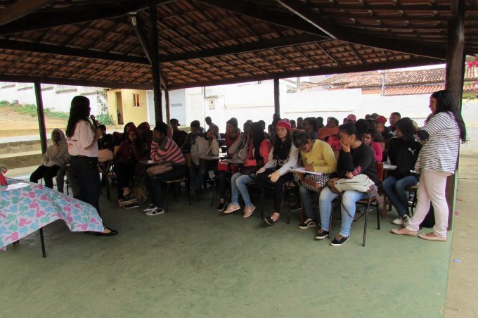 Violência contra a mulher é tema de debate em diversos espaços