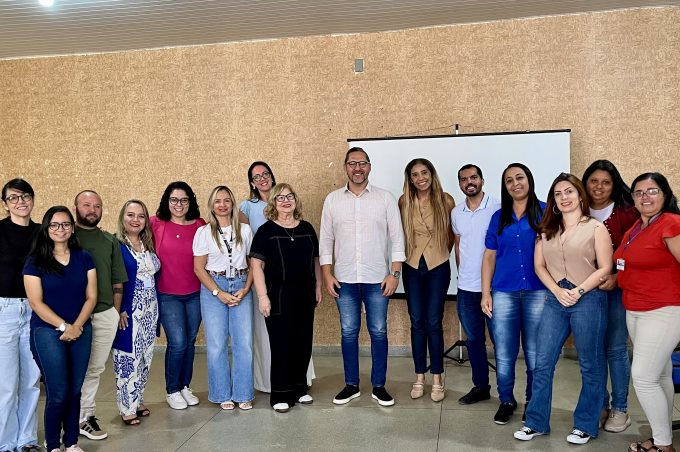 Semdes e Conselhos Tutelares dialogam sobre acolhimento de crianças e adolescentes