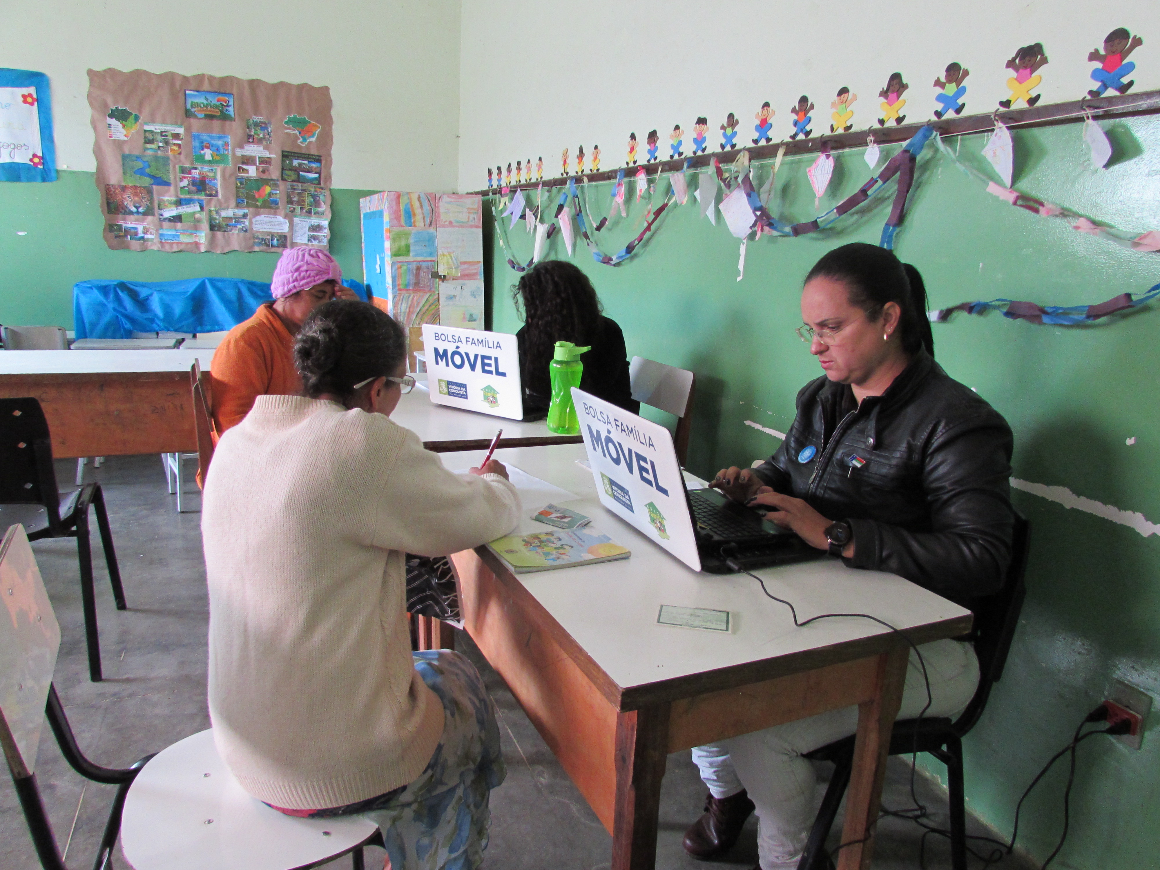 Bairro Henriqueta Prates recebe Bolsa Família Móvel