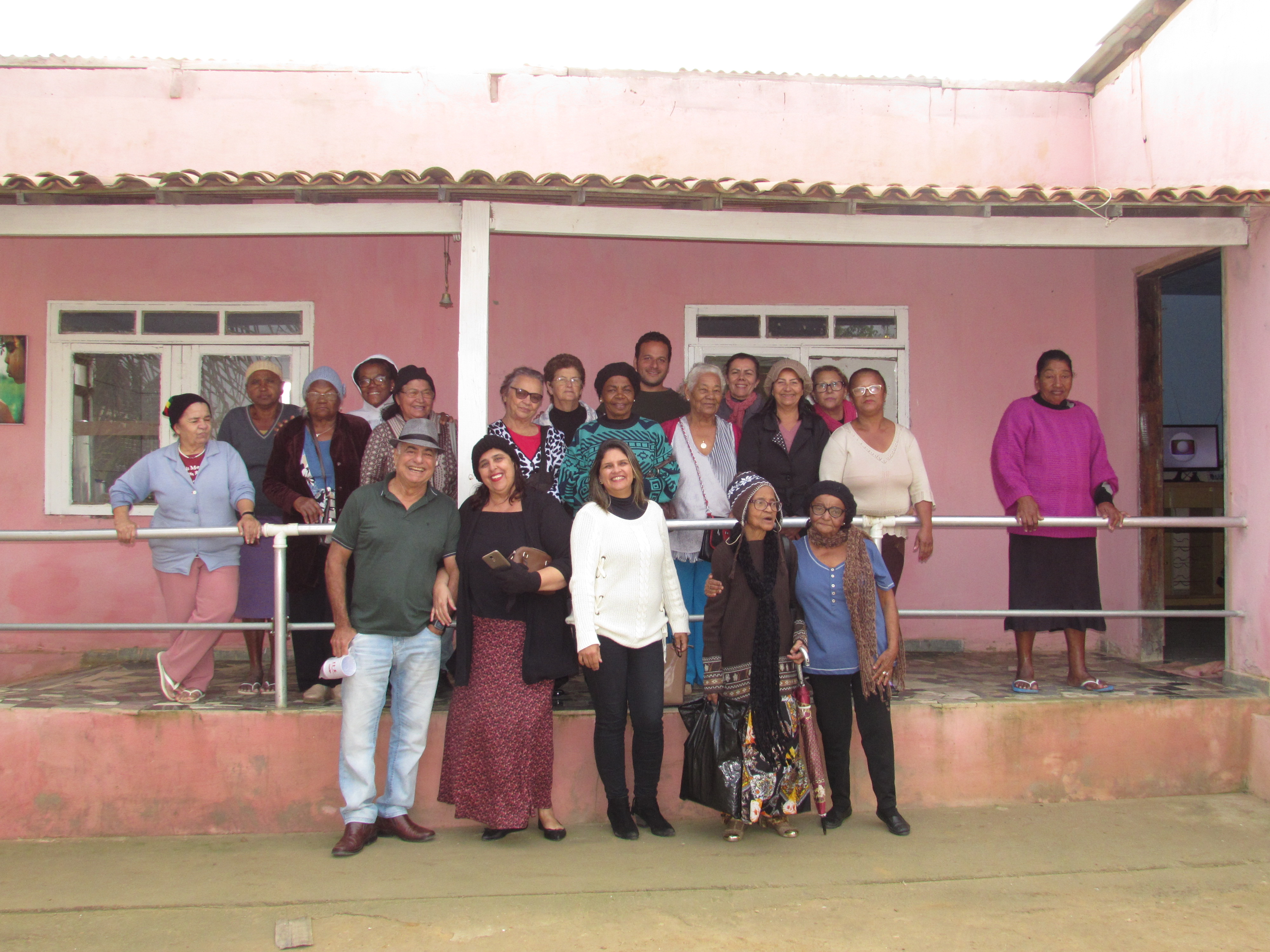 Dia dos Avós: Centro de Convivência dos Idosos visita idosos da Casar lar