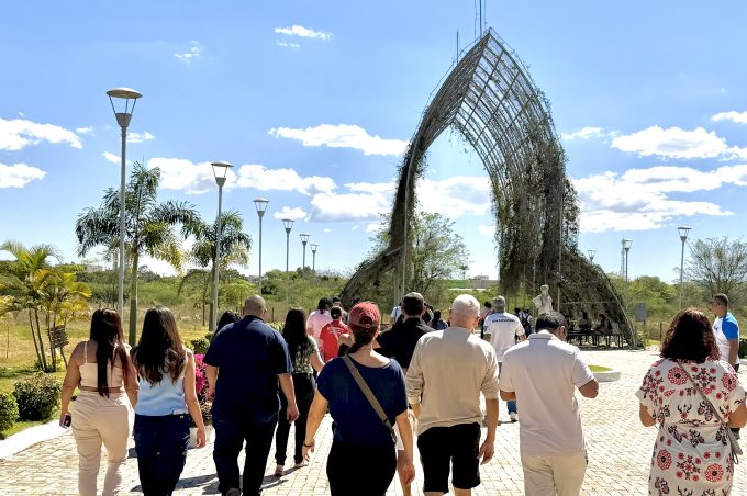 City tour apresenta história, cultura e belezas naturais de Vitória da Conquista a turistas do Festival de Inverno