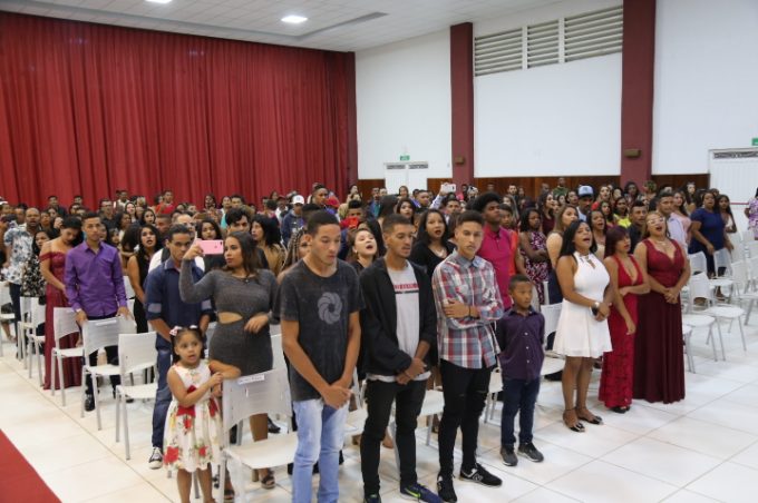Secretaria de Educação promove festa de formatura de alunos do Projovem Urbano