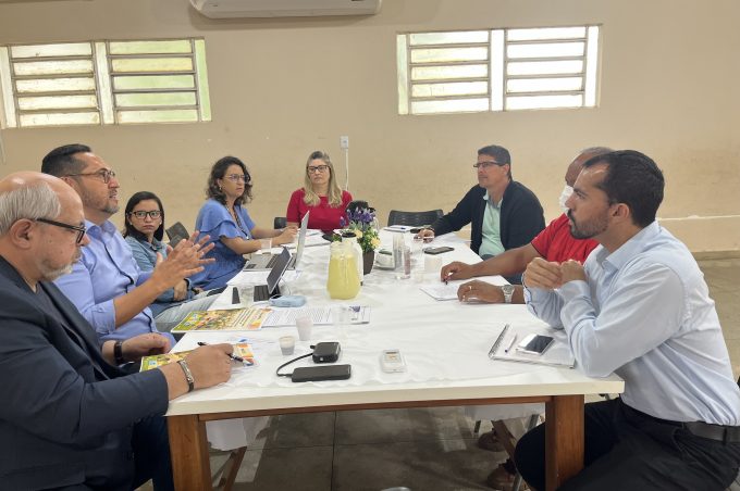Governo Municipal alinha ações para fortalecer a proteção de crianças e adolescentes em Vitória da Conquista