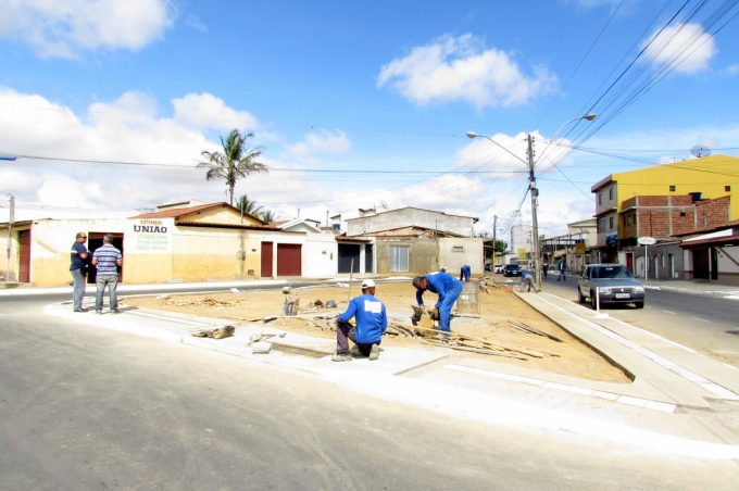 Mutirão Bairro Legal chega ao bairro Alegria