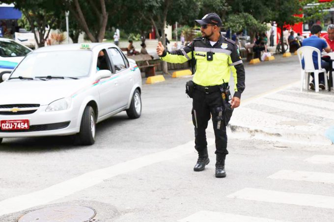 Simtrans monta força-tarefa para garantir fluidez no trânsito no período de Natal