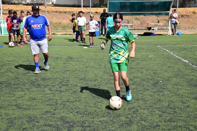 Com mais de 500 alunos matriculados, atividades do Projeto Municipal de Esportes tiveram início esta semana
