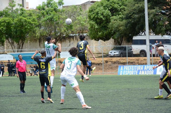 Futebol amador reúne jovens talentos e atletas experientes neste sábado, 24