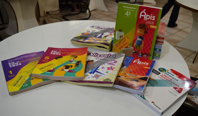 Secretaria de Educação unifica livros didáticos utilizados no próximo ano letivo