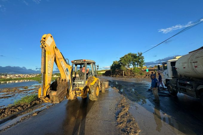 Via de acesso ao loteamento Santa Cruz pela Lagoa das Bateias já está liberada