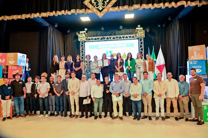 Gestores de 37 municípios da Bahia e Norte de Minas participam de lançamento e adesão à Rede de Municípios ODS