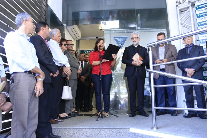 Governo Municipal participa de inauguração da nova agência Sicoob Credcoop