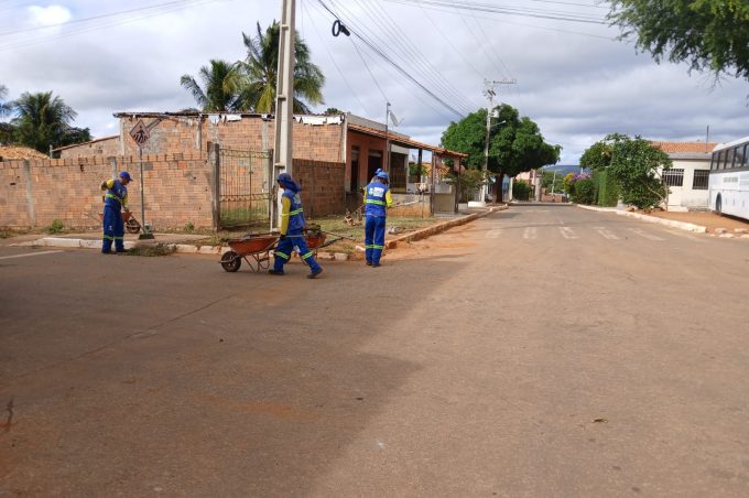 Prefeitura intensifica mutirões de limpeza nos distritos da Zona Rural em preparação para o São João