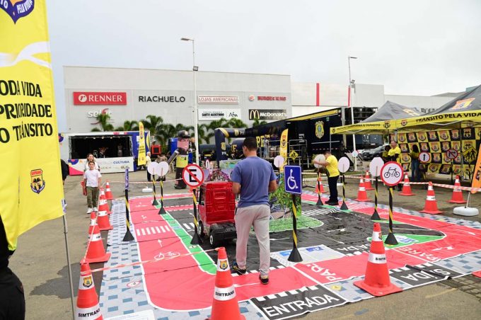 Maio Amarelo: início da campanha leva conscientização no trânsito e cultura para a população de Vitória da Conquista