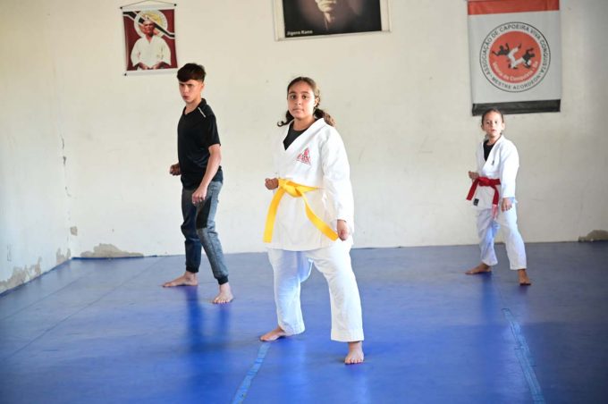 Secretaria Municipal de Esportes está com inscrições abertas para escolinha de futebol e artes marciais no Edvaldo Flores