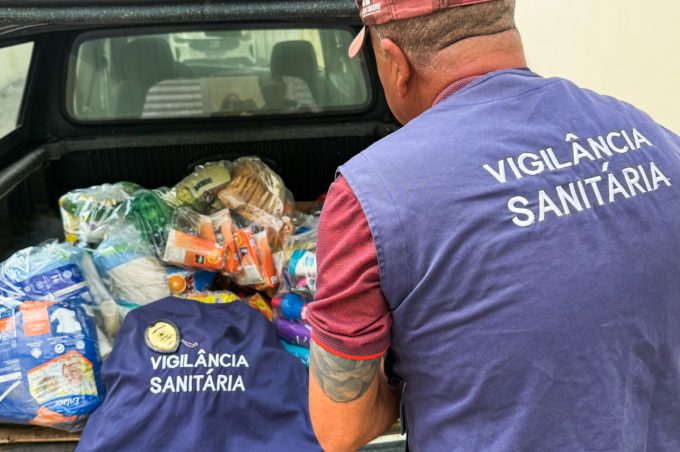 Vigilância Sanitária apreende 300 kg de produtos vencidos em feiras livres das zonas Urbana e Rural