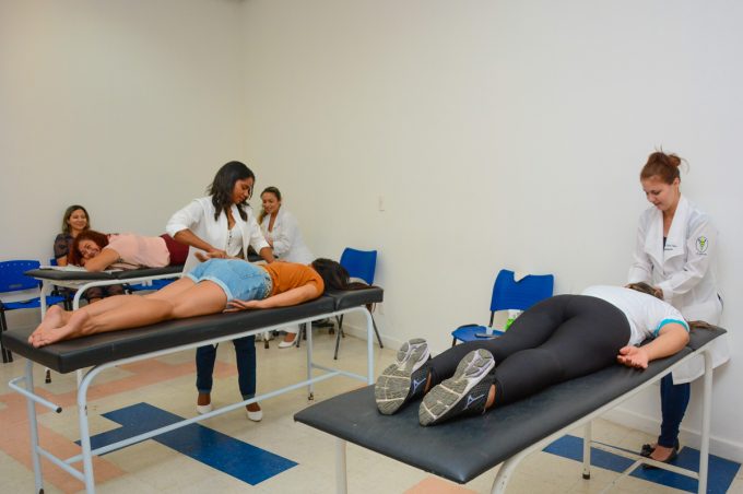 Saúde e bem-estar: Nast leva serviços de massagem e podologia a servidores no projeto MoviMente