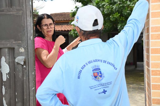 Combate à dengue: SMS e Sesep realizam mutirão de limpeza e trabalho educativo no loteamento Comveima I