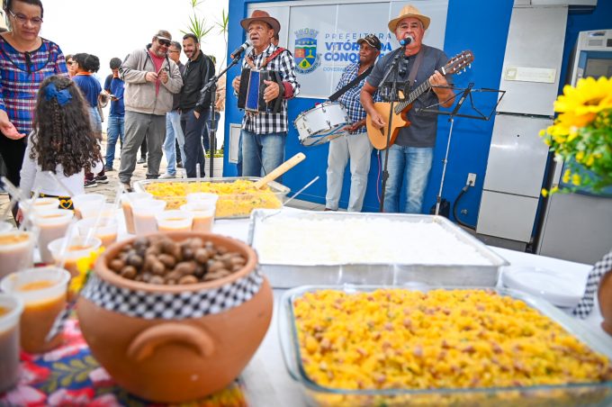 Com forró e comida típica, Arraiá do Servidor leva animação aos funcionários da Prefeitura Municipal