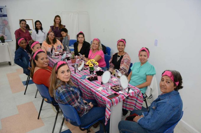Nast encerra atividades de grupo terapêutico com servidoras em fase de climatério