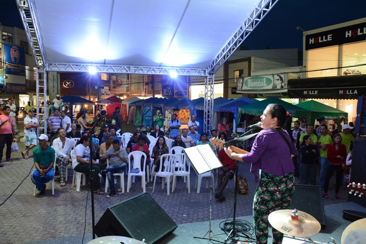 Praça 9 de Novembro recebe projetos musicais a partir de terça, 15
