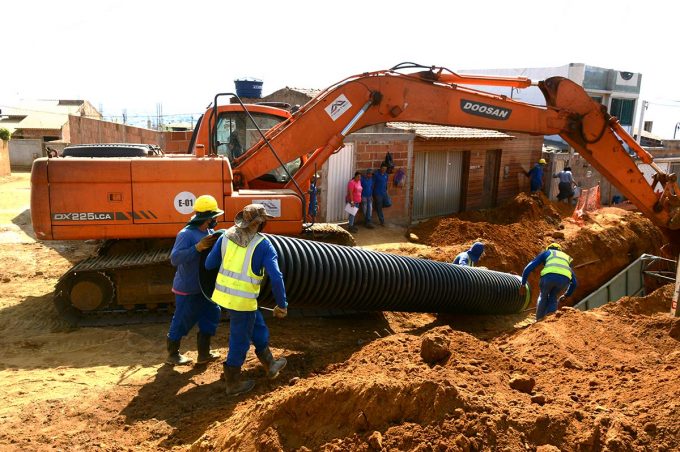 Prefeitura avança na execução da obra de drenagem do Alto do Bairro Panorama