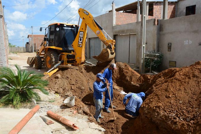 Acelera Conquista: após chuvas, obras continuam no loteamento Panorama e na Avenida Brumado
