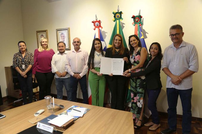 Prefeitura Municipal doa terreno para a construção da nova escola do Sesc