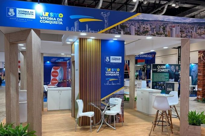 Vitória da Conquista marca presença no Index Bahia com estande expositivo e participação em painéis