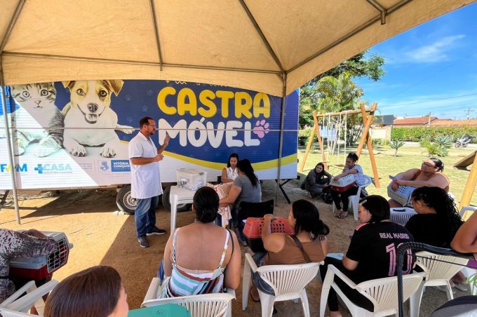 Castramóvel está prestando atendimento gratuito a cães e gatos do Cidade Modelo nesta sexta e sábado