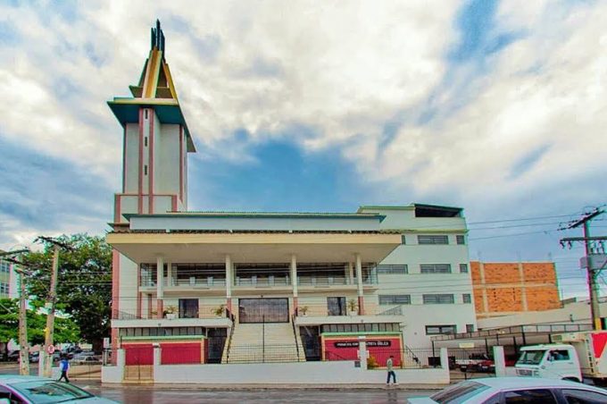 Prefeitura parabeniza 1ª Igreja Batista pelos 119 anos