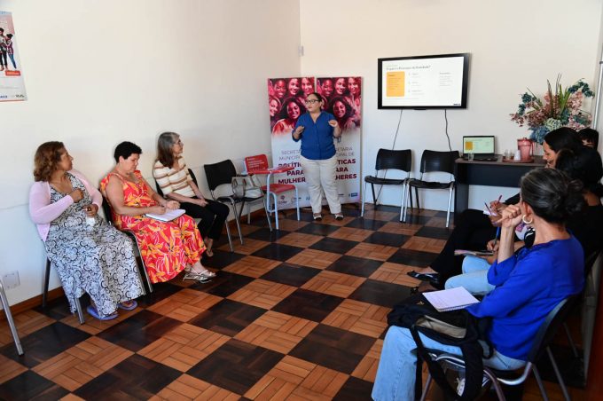 Palestra da Prefeitura ajuda mulheres a cuidar das finanças dos próprios negócios