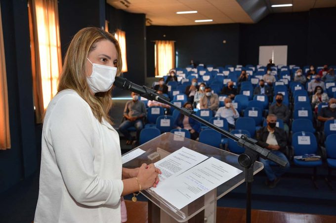 Prefeitura estuda viabilidade de polo têxtil em Vitória da Conquista