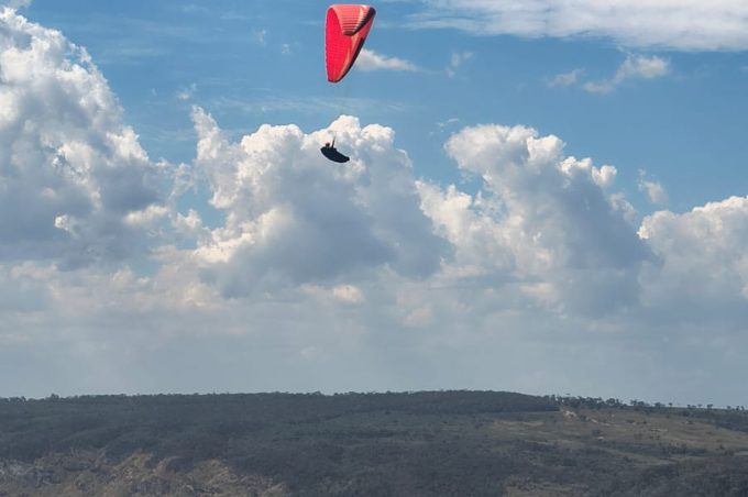 1º Open Bahia de Parapente movimenta Inhobim com pilotos de todo o Brasil