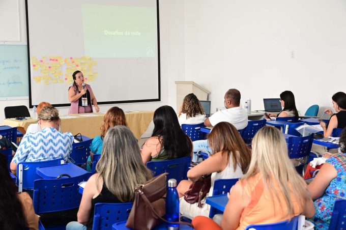 Coordenadores e gerentes da Smed participam de planejamento estratégico de ações do Programa Educar pra Valer