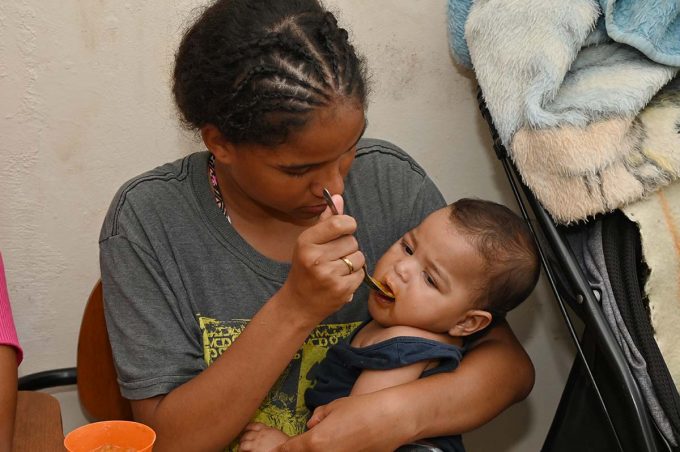 Semana do Bebê: mães referenciadas pelo Cras 3 participam de palestra sobre segurança alimentar na primeira infância