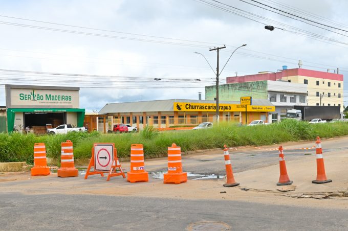 Simtrans intensifica fiscalização e pede apoio da população após interdição de ponte na Avenida Brumado